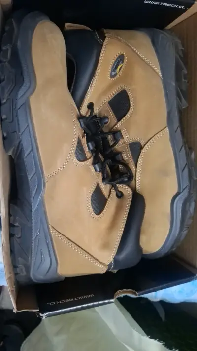 Botas de trekking Treck color café - miniatura 1