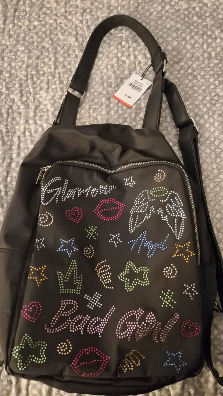 Mochila negra con diseño de tachuelas Misako - 2