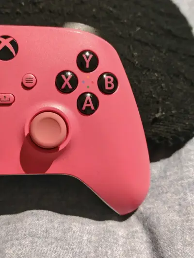 Control Xbox inalámbrico rosado - miniatura 3