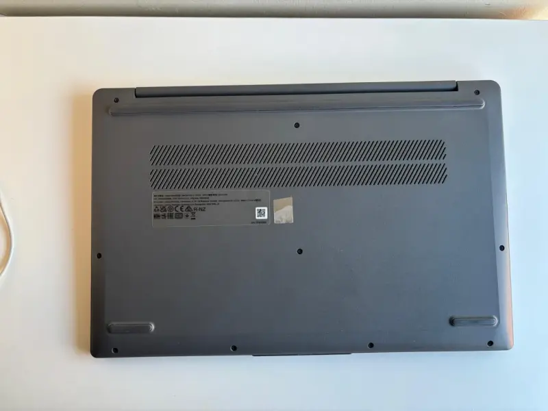 Notebook Lenovo IdeaPad Slim 3 15IRU8 – Core i3 13 - 3