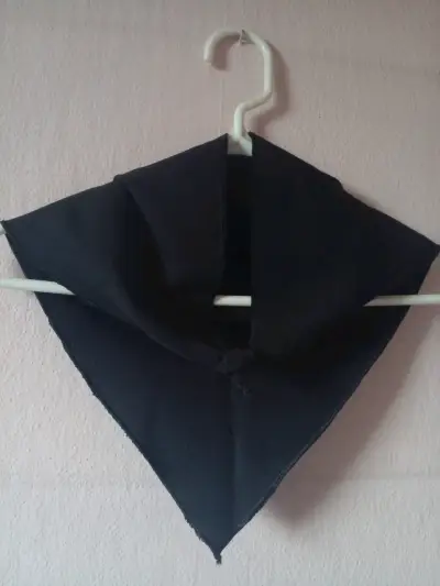 Falda negra con diseño simple para baile - miniatura 2