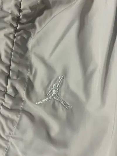 Falda deportiva blanca Jordan con ajuste - miniatura 5