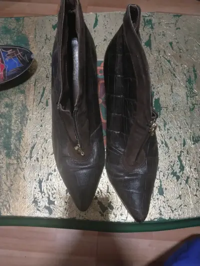Botines de cuero marrón con cierre lateral - miniatura 1