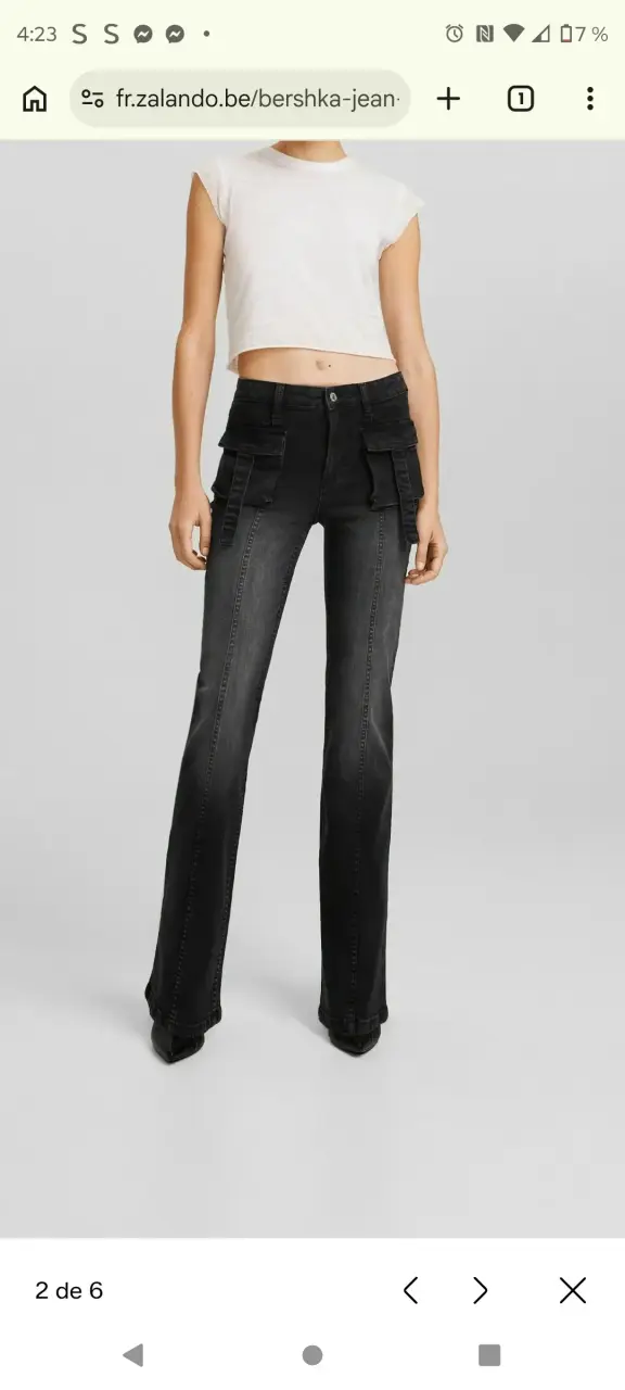 Pantalones acampanados negros Bershka con bolsillos