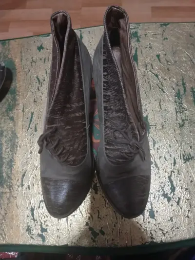 Botines de cuero marrón con tacón - miniatura 1