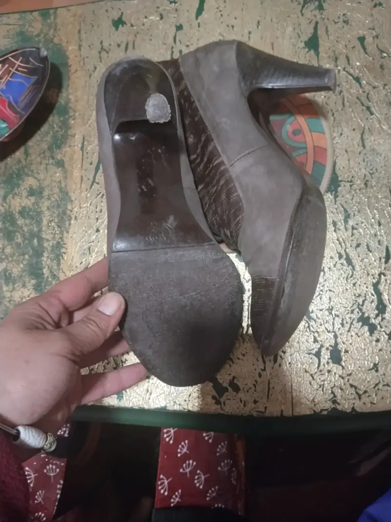 Botines de cuero marrón con tacón - 2