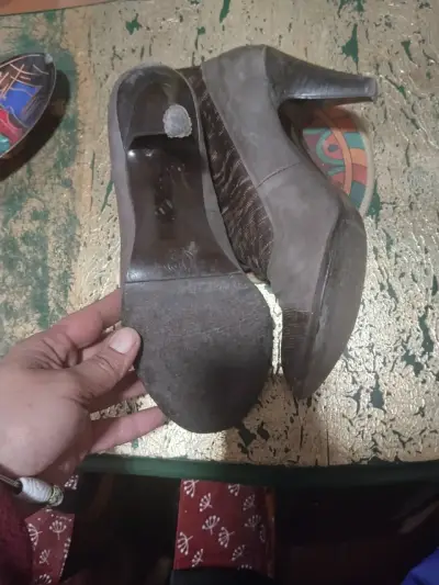 Botines de cuero marrón con tacón - miniatura 2