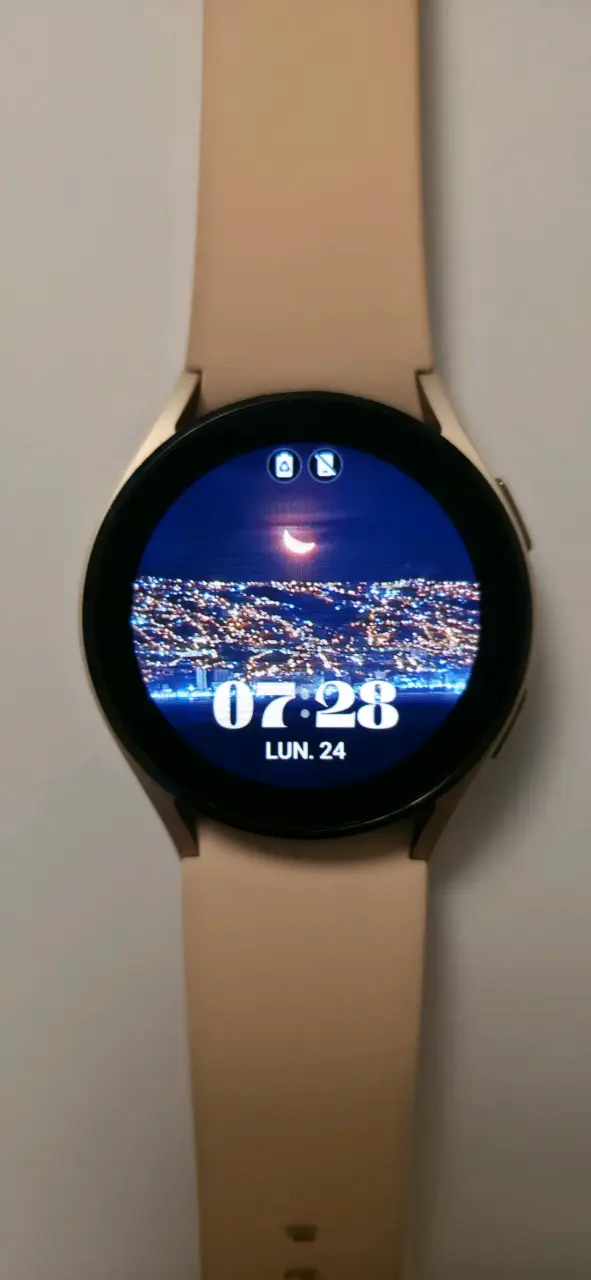 Samsung Galaxy Watch4 con correa adicional - 4