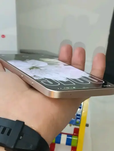 Vendo Xiaomi 15T 512gb 12+12 de ram - miniatura 3