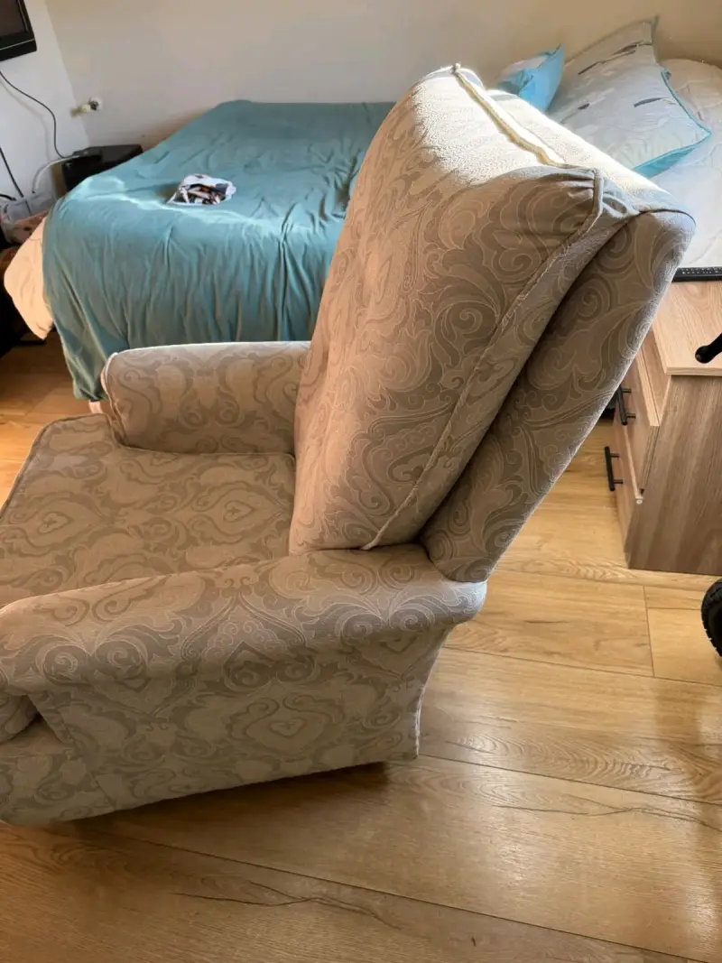 Sillón Bergere tapizado en tela estampada - 5