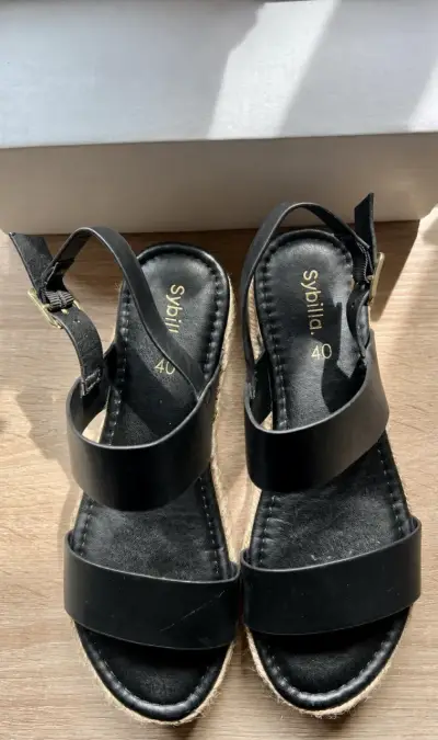 Sandalias negras de plataforma Sybilla - miniatura 1