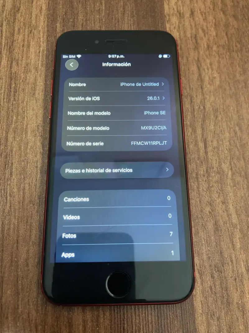 iPhone SE rojo en buen estado - 6