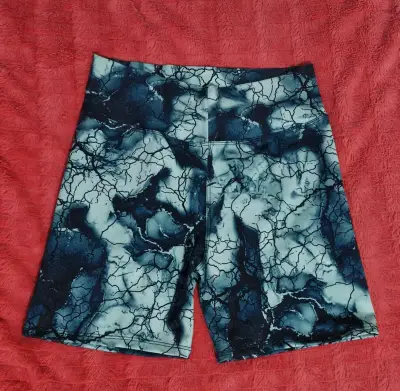 Shorts deportivos estampados para mujer - miniatura 1