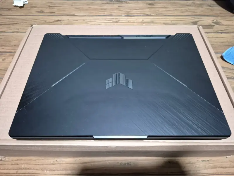 Laptop ASUS TUF Gaming A15 con teclado retroiluminado - 3
