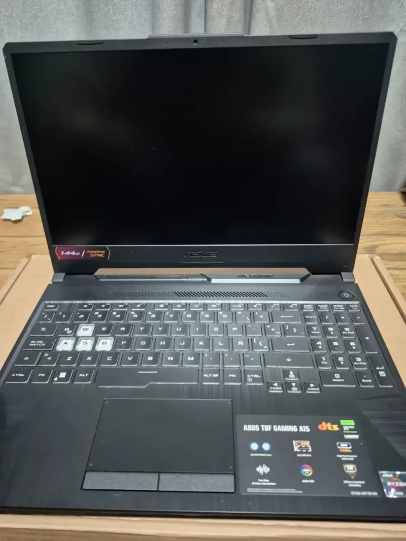 Laptop ASUS TUF Gaming A15 con teclado retroiluminado - 5