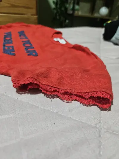 Polera roja opposite talla S - miniatura 2