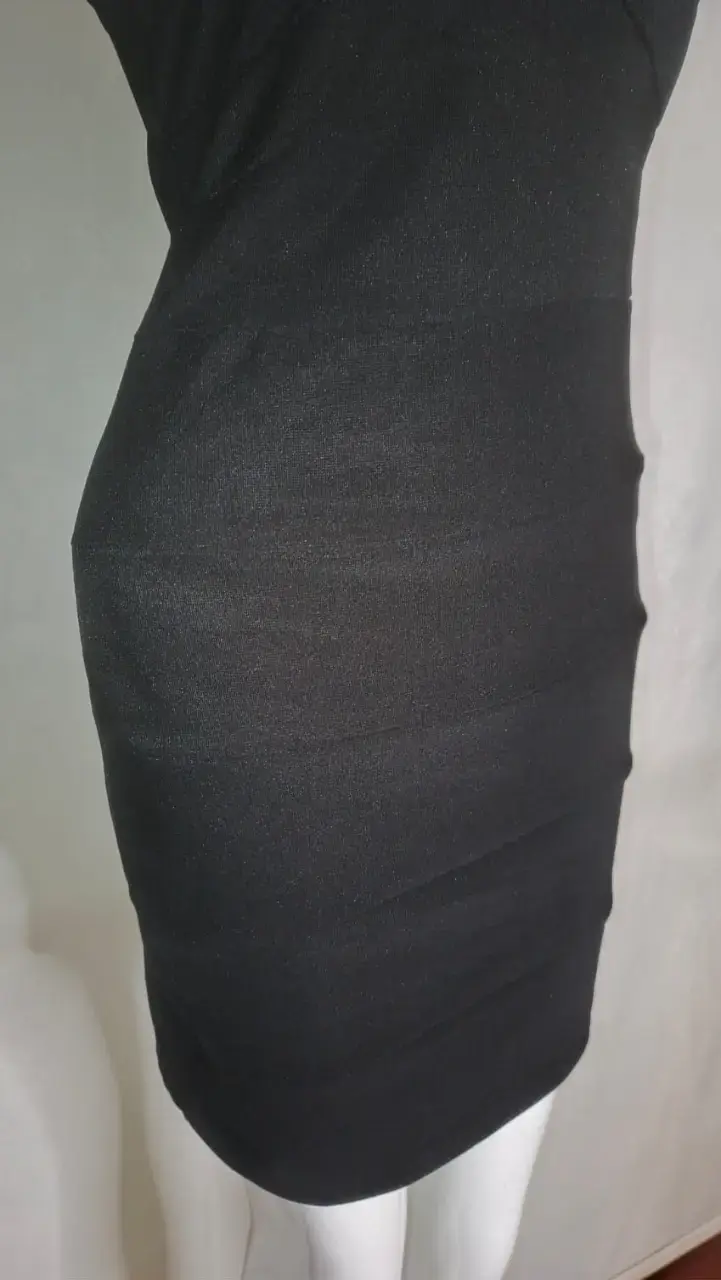 Línea Fiesta - Vestido Mossimo Negro Plisado S - 4