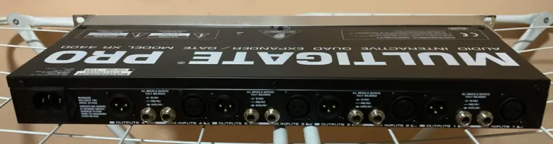 Expansor/Gate Behringer Multigate Pro XR4400 - 3