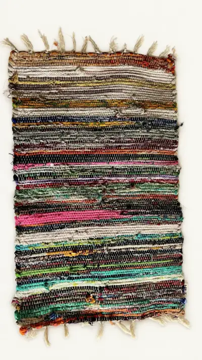 Alfombra multicolor para dormitorio - miniatura 2