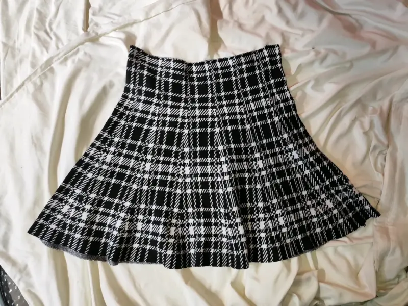 Falda cuadrille blanco y negro Fórmula,  talla 42 - 2