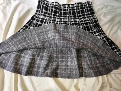 Falda cuadrille blanco y negro Fórmula,  talla 42 - miniatura 3