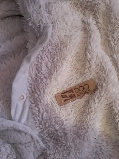 Peludito color beige/crema  Doo Australia talla L - miniatura 5