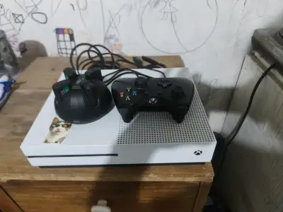 Consola Xbox One S de 1tera - miniatura 1