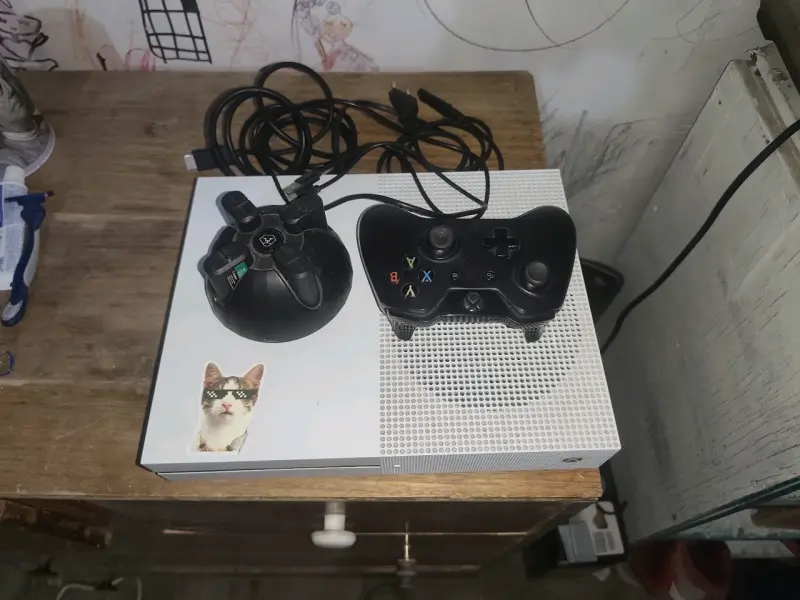Consola Xbox One S de 1tera - 2