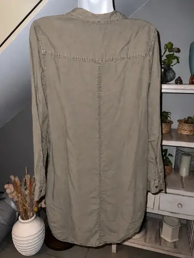 Vestido camisero verde militar mezclilla H&M - miniatura 3