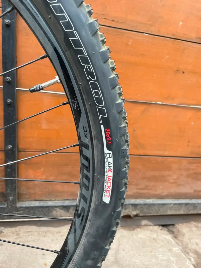 Specialized jett 29 - 4