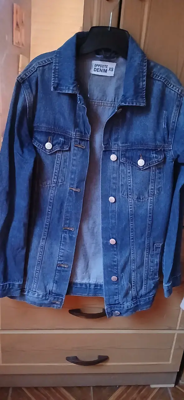 Chaqueta de mezclilla azul para mujer