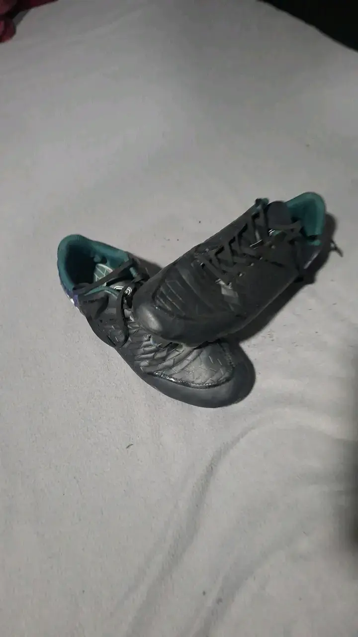 Zapatos de fútbol negros con taches - 5