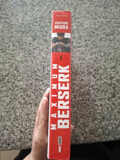 Manga Maximum Berserk Volumen 1 de Kentaro Miura - miniatura 4