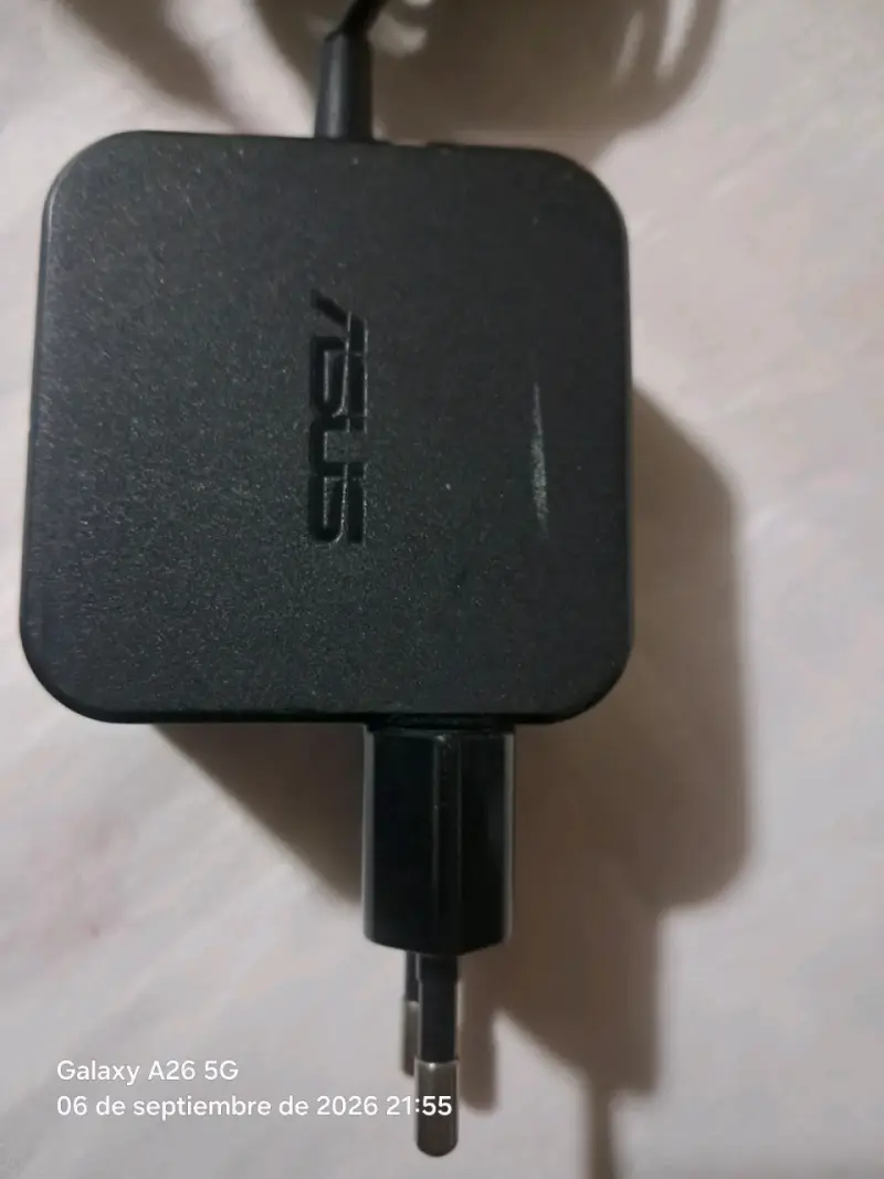 Cargador ASUS para portátil - 1