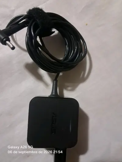 Cargador ASUS para portátil - miniatura 2