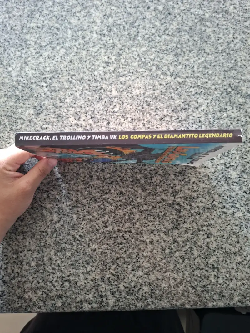 Libro Los Compas y el Diamantito Legendario - 3