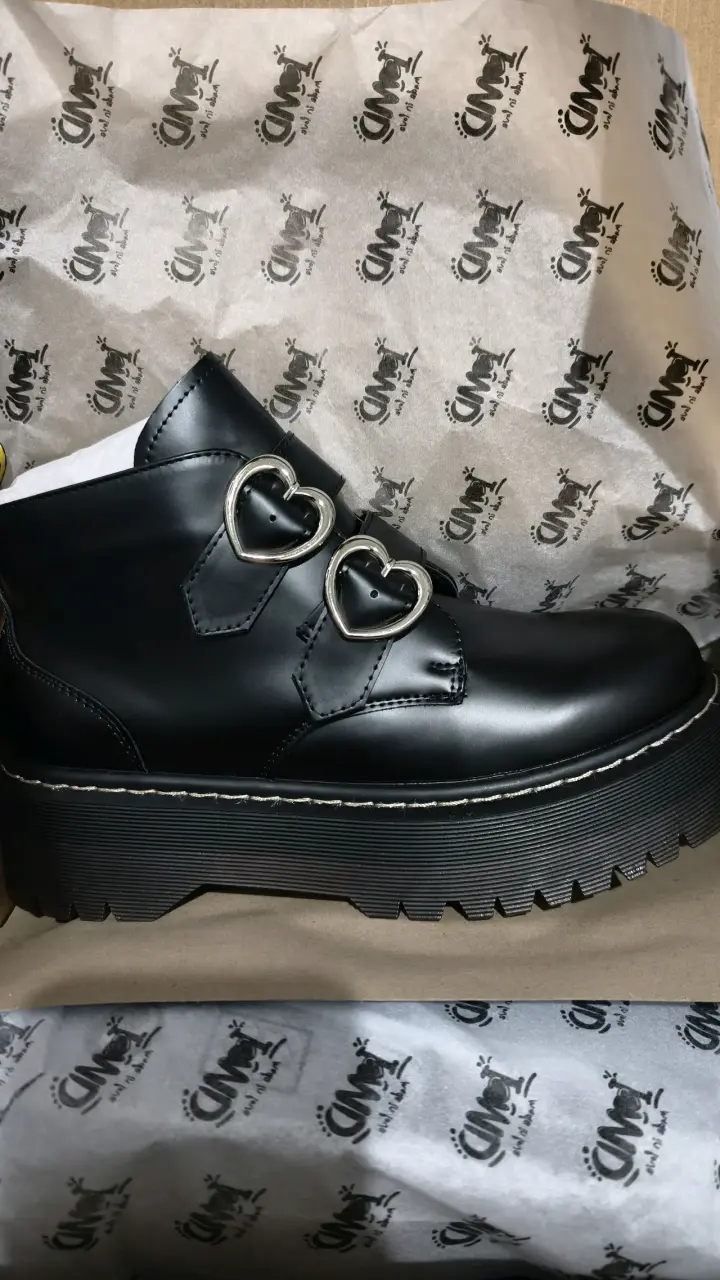 Botines corazón talla 37 (24cm pie)