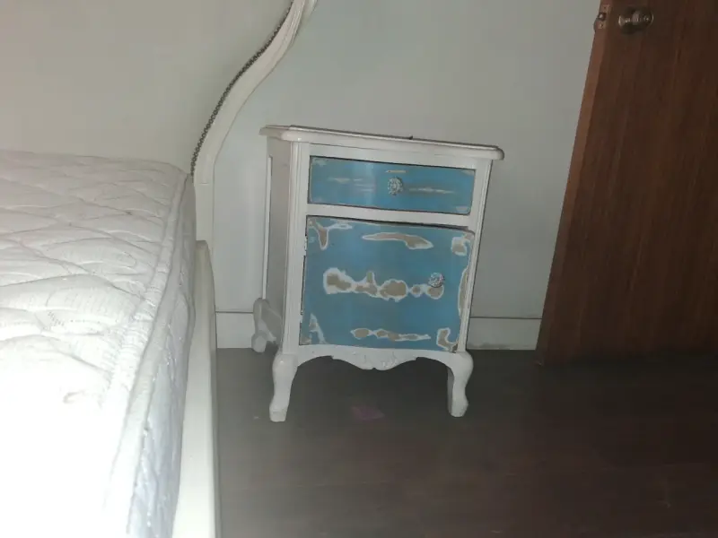 Juego de dormitorio, Madera estilo Normando - 2