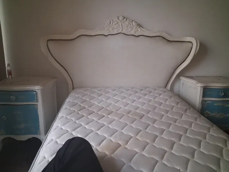 Juego de dormitorio, Madera estilo Normando - 3