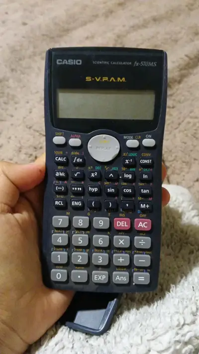 Calculadora científica Casio FX-570MS - miniatura 3