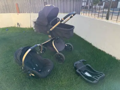 Coche de bebé 3 en 1 con silla de auto - miniatura 1