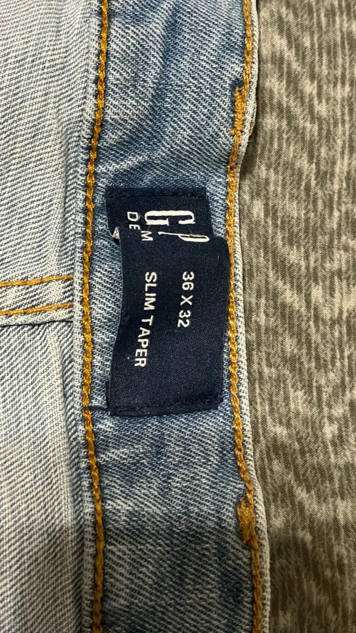 Jeans GAP slim taper celeste para hombre - 2