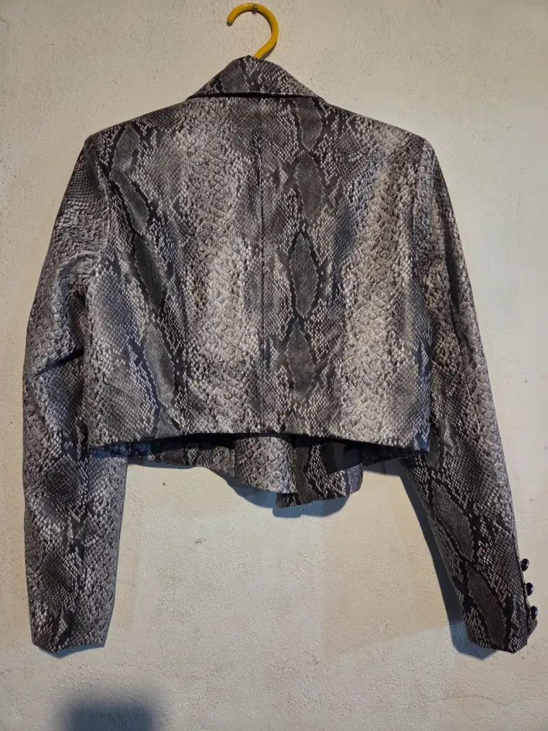 Chaqueta de mujer con estampado de serpiente - 2