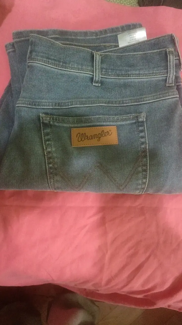 Jeans Wrangler azules para hombre - 1
