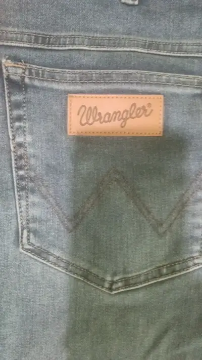 Jeans Wrangler azules para hombre - miniatura 3
