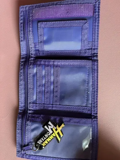 Billetera Hannah Montana Morada para Niñas - miniatura 2