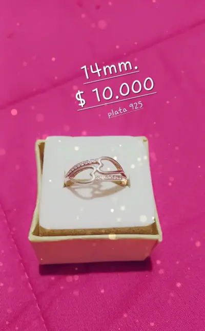 Anillo de plata 925 con diseño de corazones - miniatura 1