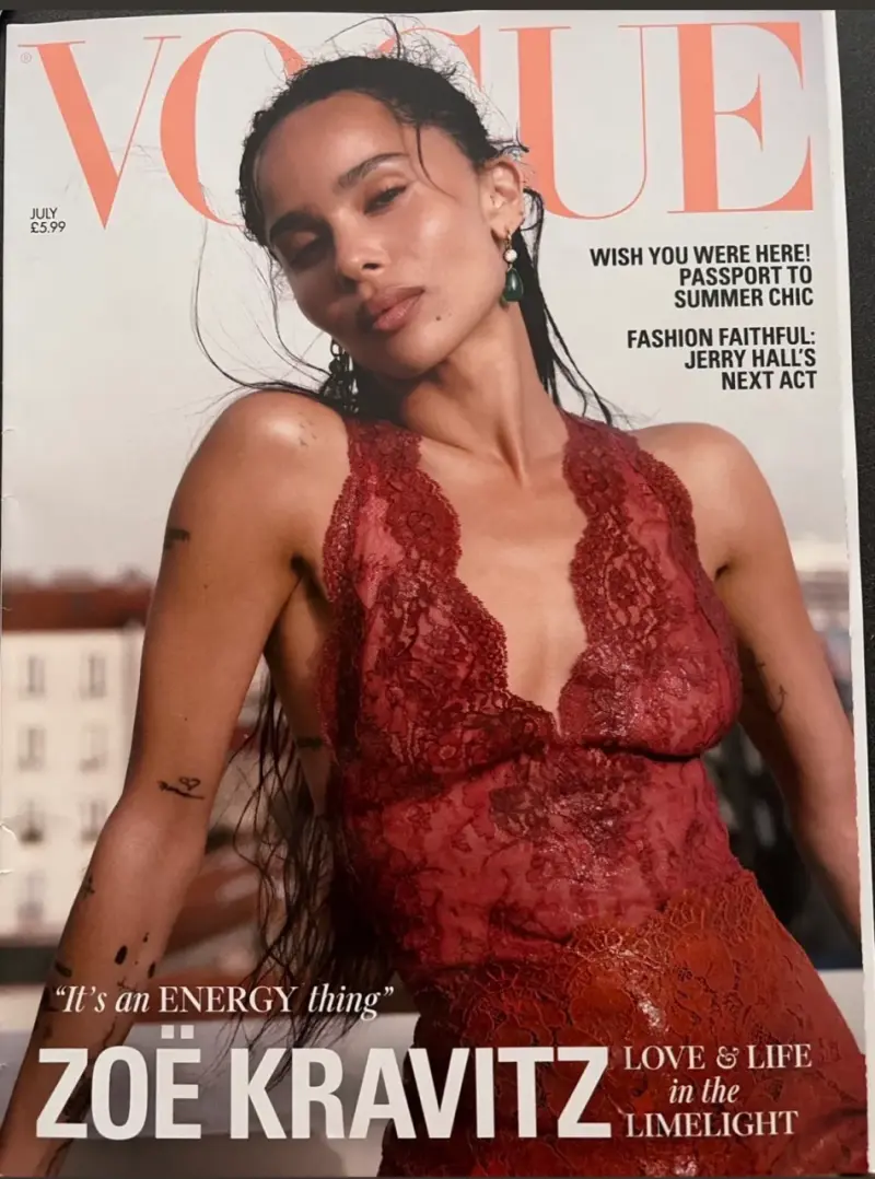 Revista Vogue edición julio 2023 con Zoë Kravitz