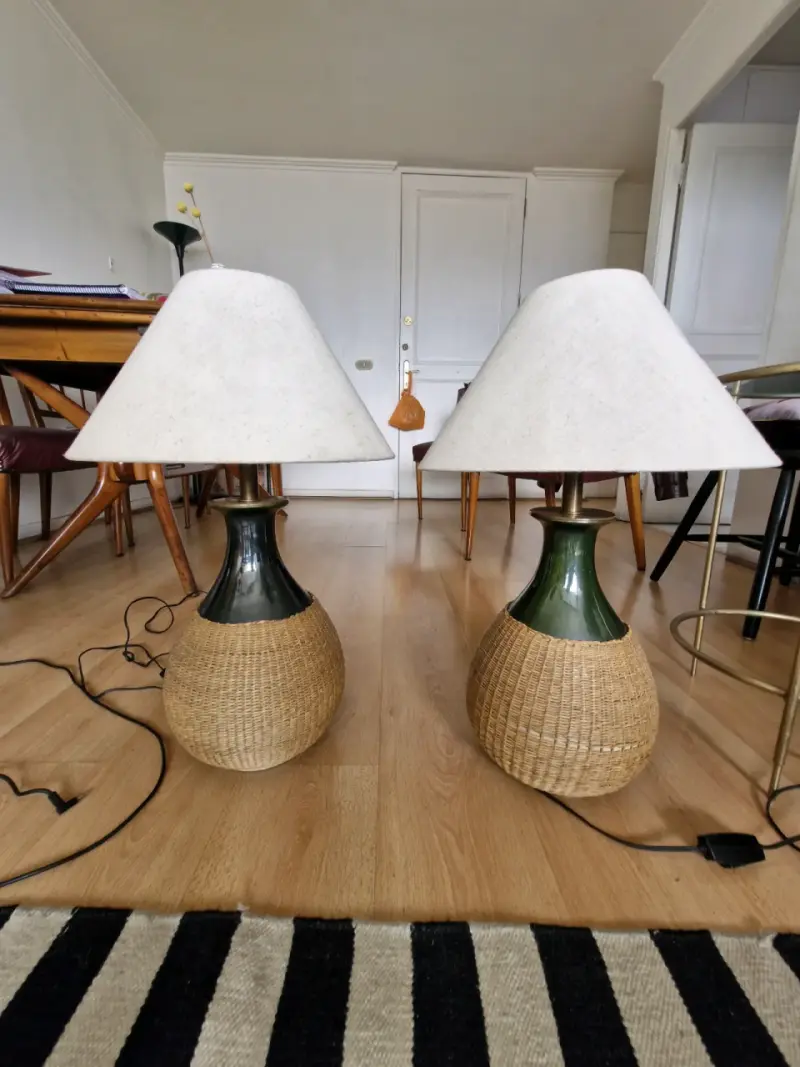 Lámparas de mesa con base de mimbre y cerámica - 4