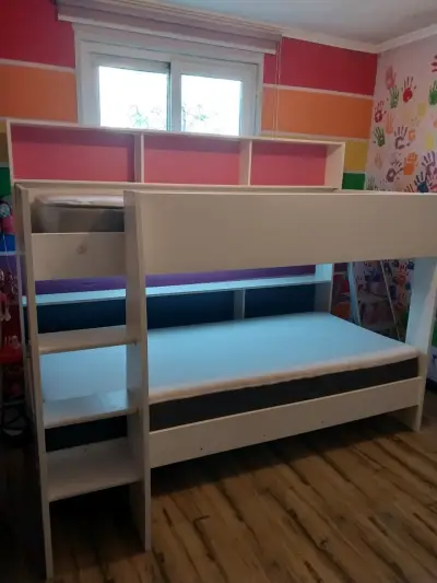 Camarote infantil con estantería integrada - miniatura 2